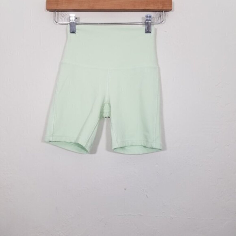 Like New Lululemon Align High‎ Rise Lined Shorts Size 2 - Picture 1 of 5